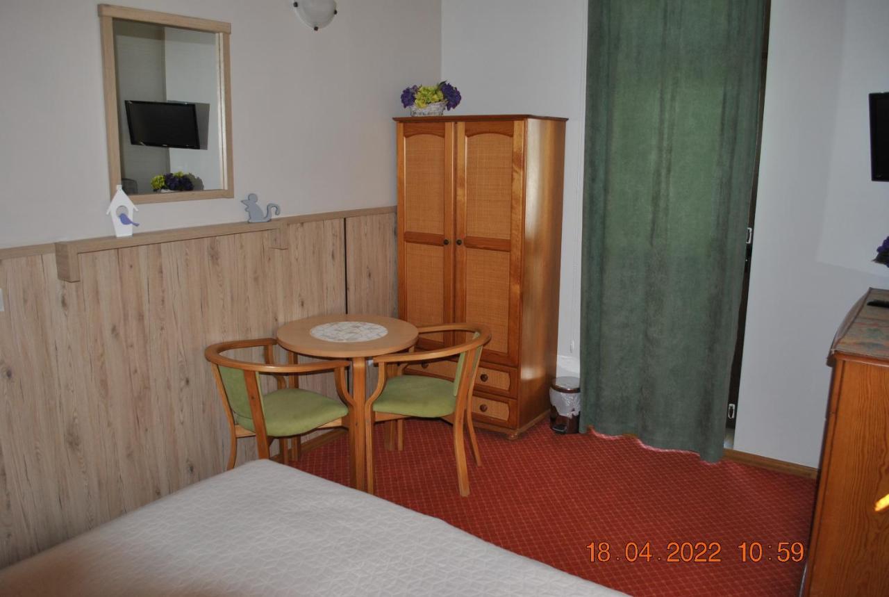 Pokoje Z Lazienkami Apartment Kolobrzeg Bagian luar foto