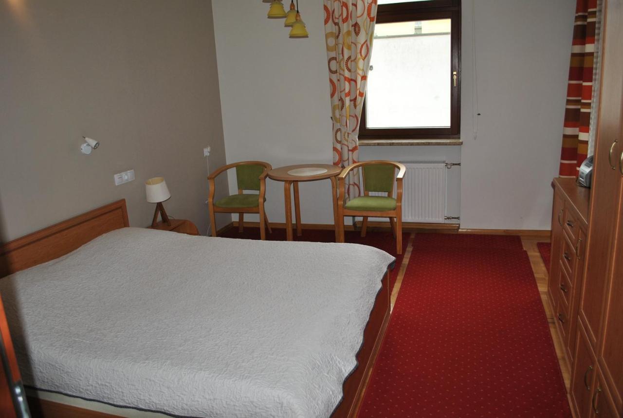 Pokoje Z Lazienkami Apartment Kolobrzeg Bagian luar foto